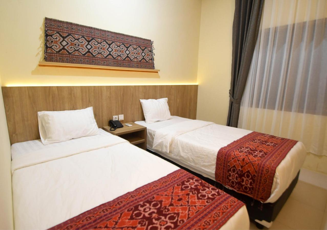 Hotel Pasola Waikelo Zewnętrze zdjęcie